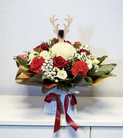 Jingle Bells - A selection of customer favourite flowers and foliage in a design that's simply the perfect Christmas present.
